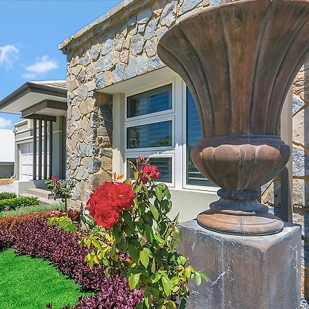 Lavender Manor Bnb Bed & Breakfast Alkimos Екстериор снимка