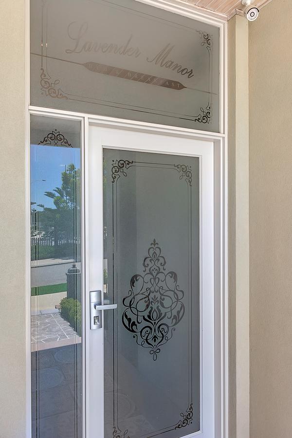 Lavender Manor Bnb Bed & Breakfast Alkimos Екстериор снимка